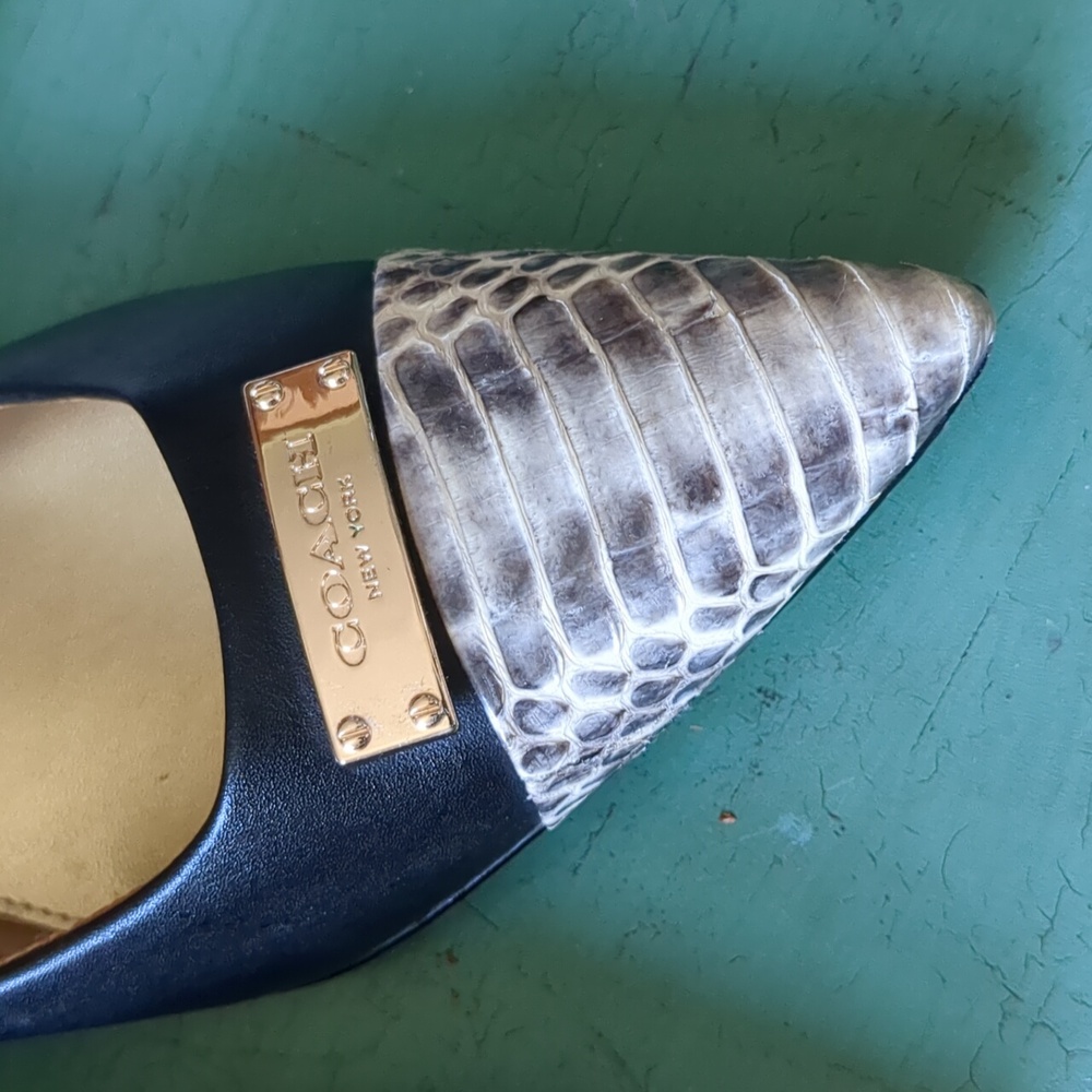 Coach Zan Two Tone Black/ Snake Skin heels Size 9 - Picture 3 of 16